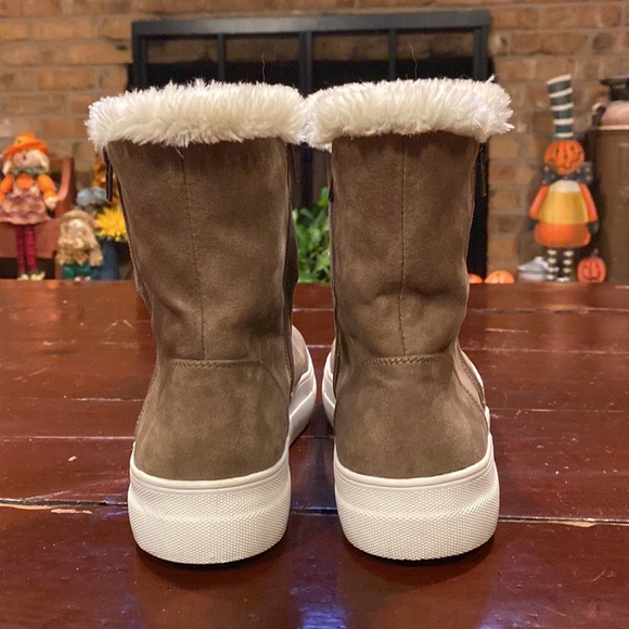 Mia Ankle Boots (read description) - Picture 5 of 12